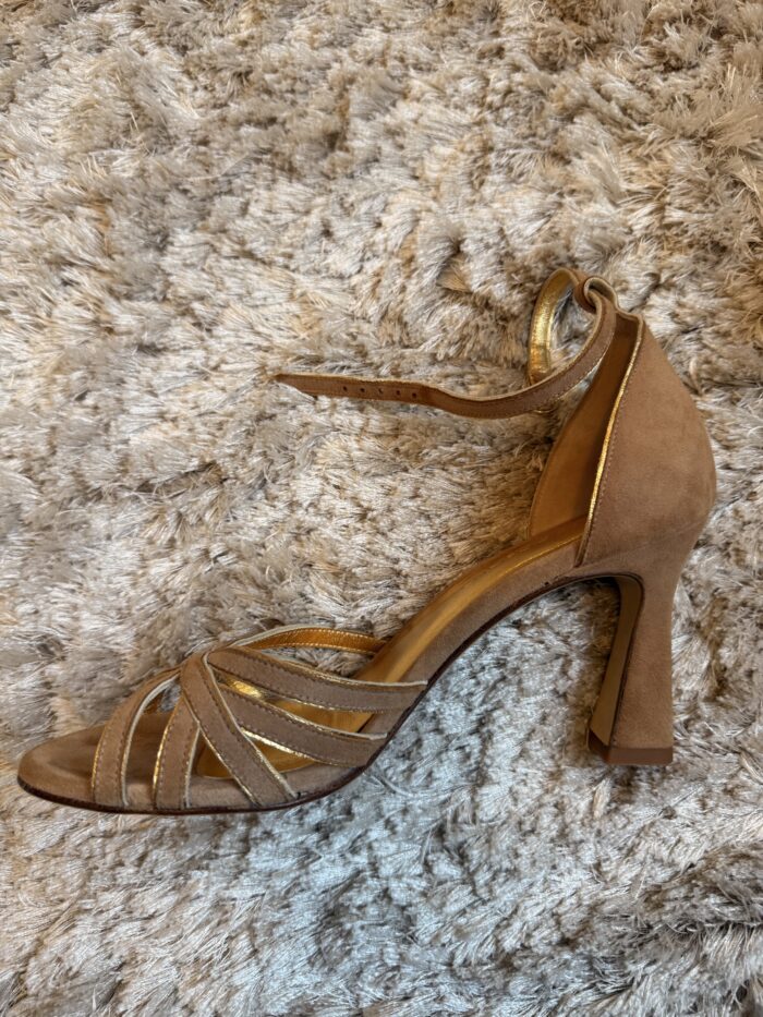 Flordeasoka Lou 9 Maquillaje Taille 39 – Image 6