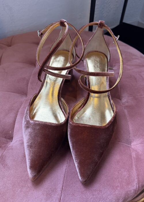 Flordeasoka Greta 5 Garnet Taille  40
