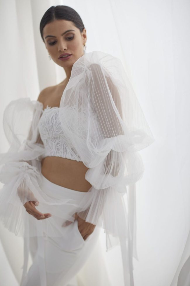 Onda-sleeves-pleated-tulle-wedding-gown-53_3690